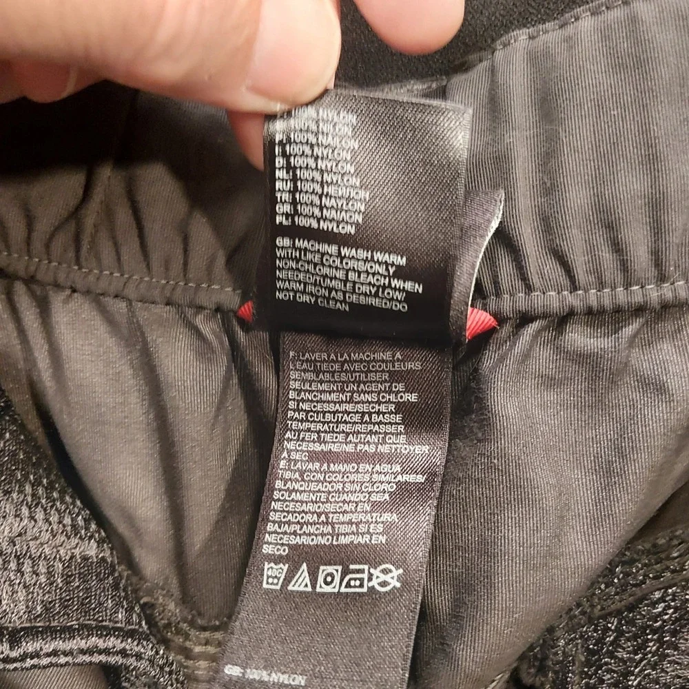 The North Face Mens Gray Convertible Cargo Hiking Pants Size L 36x30.5 A4J0